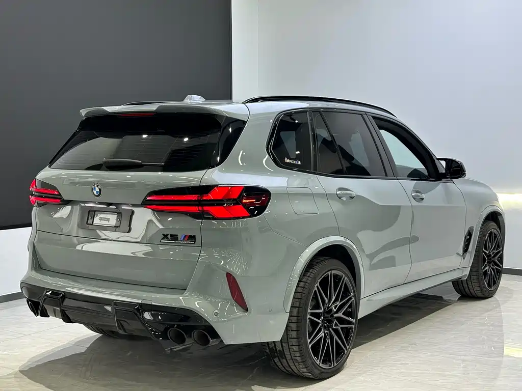 BMW X5 M 2025 — фото 7
