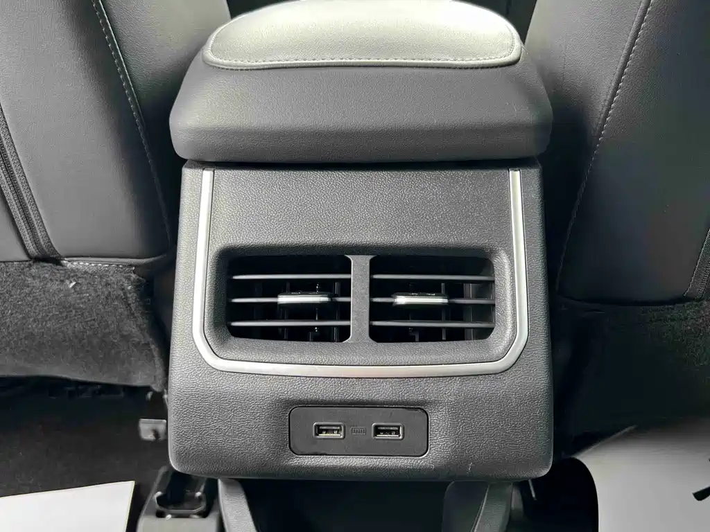 Haval H6 2023 — фото 18