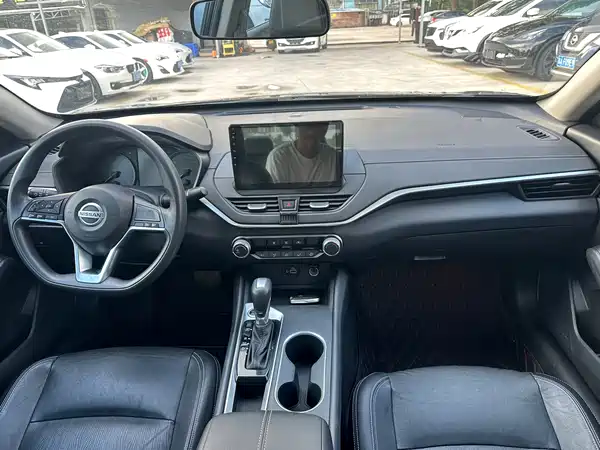 Nissan Teana 2022