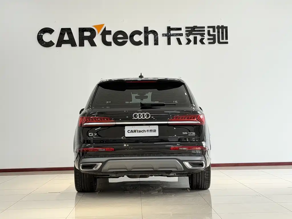 Audi Q7 2023 — фото 23