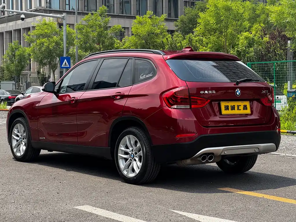 BMW X1 2015 — фото 7