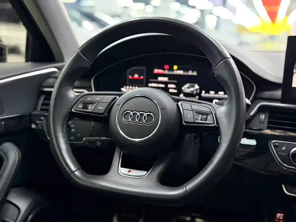 Audi A4L 2023 — фото 6