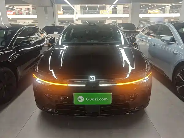 Zeekr 007GT 2025