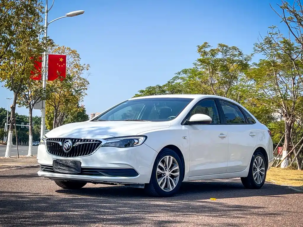 Buick Excelle 2020 — фото 1