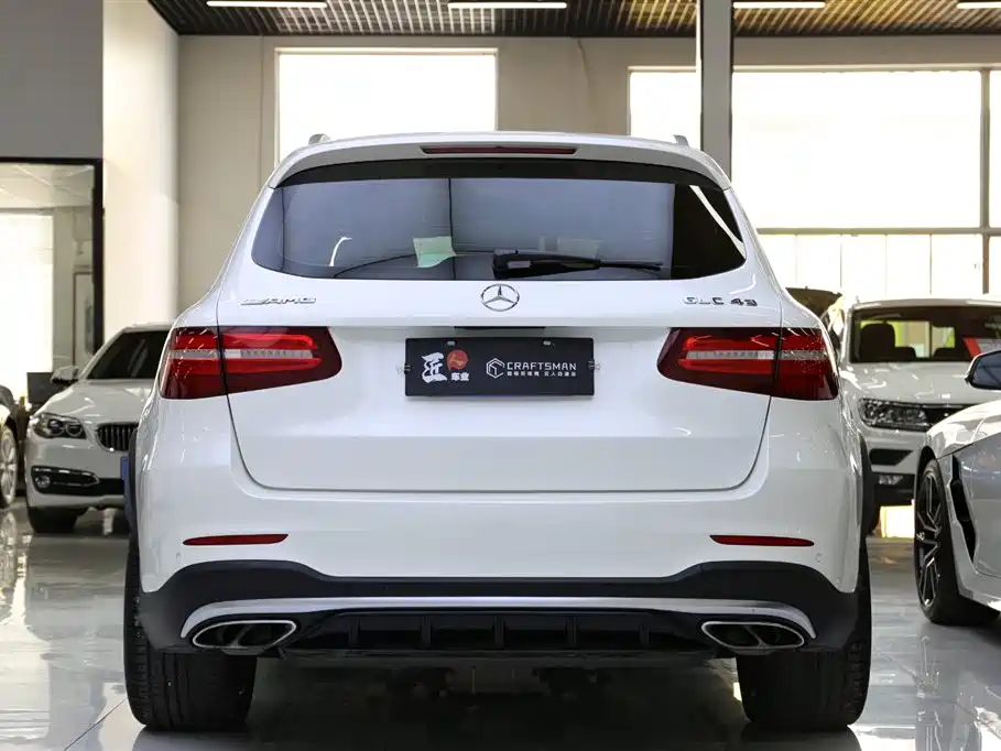 Mercedes-Benz GLC AMG 2018 — фото 22