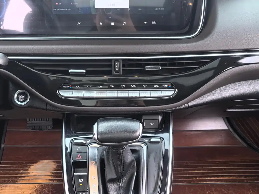 GAC Motor Trumpchi M6 2020 — фото 9