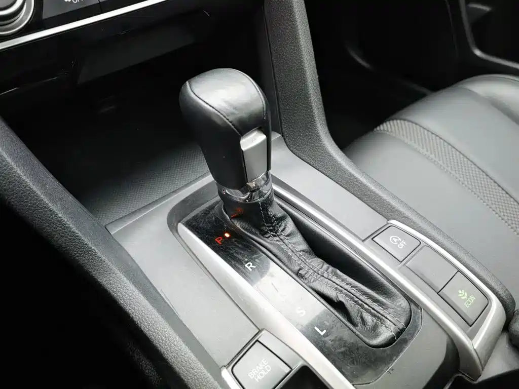 Honda Civic 2021 — фото 13