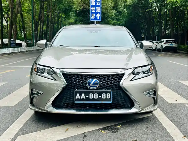 Lexus ES 2015
