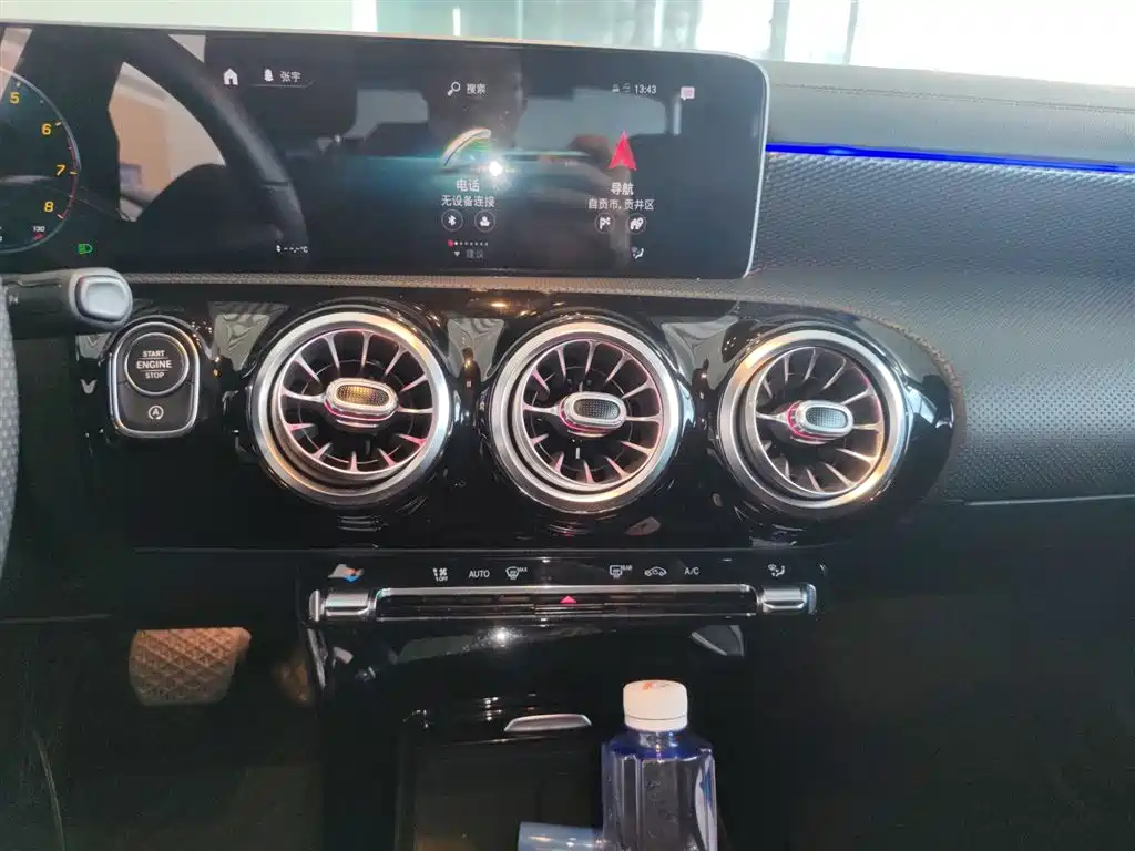 Mercedes-Benz A-Class 2019 — фото 13