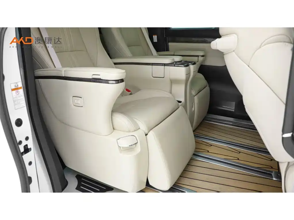 Toyota Vellfire 2023 — фото 8