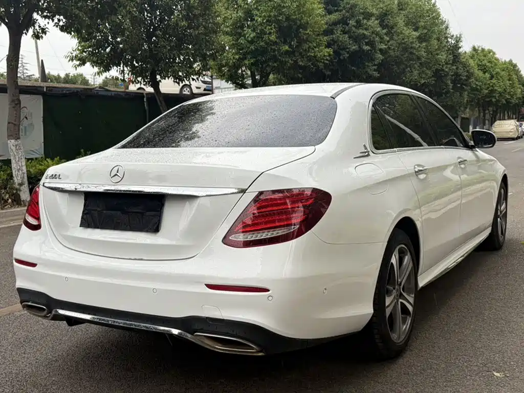 Mercedes-Benz E-Class 2018 — фото 8