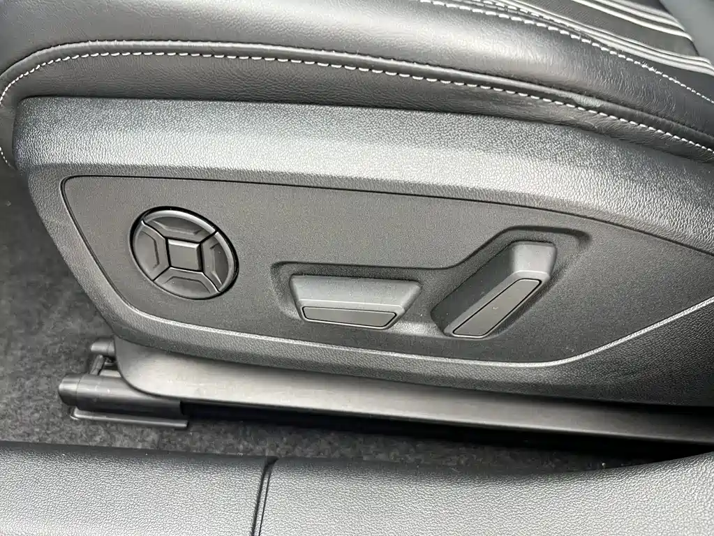 Audi A3 2023 — фото 9