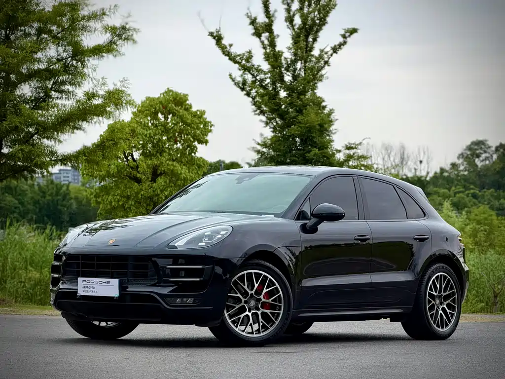 Porsche Macan 2018 — фото 1
