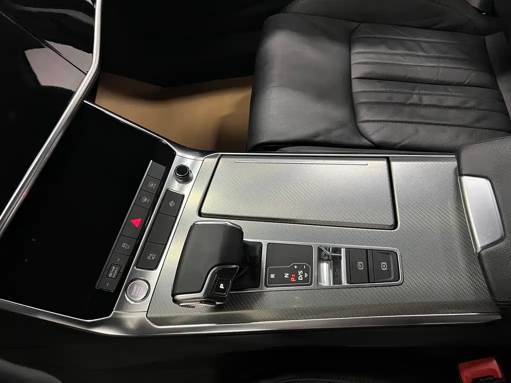 Audi A6L 2020 — фото 14