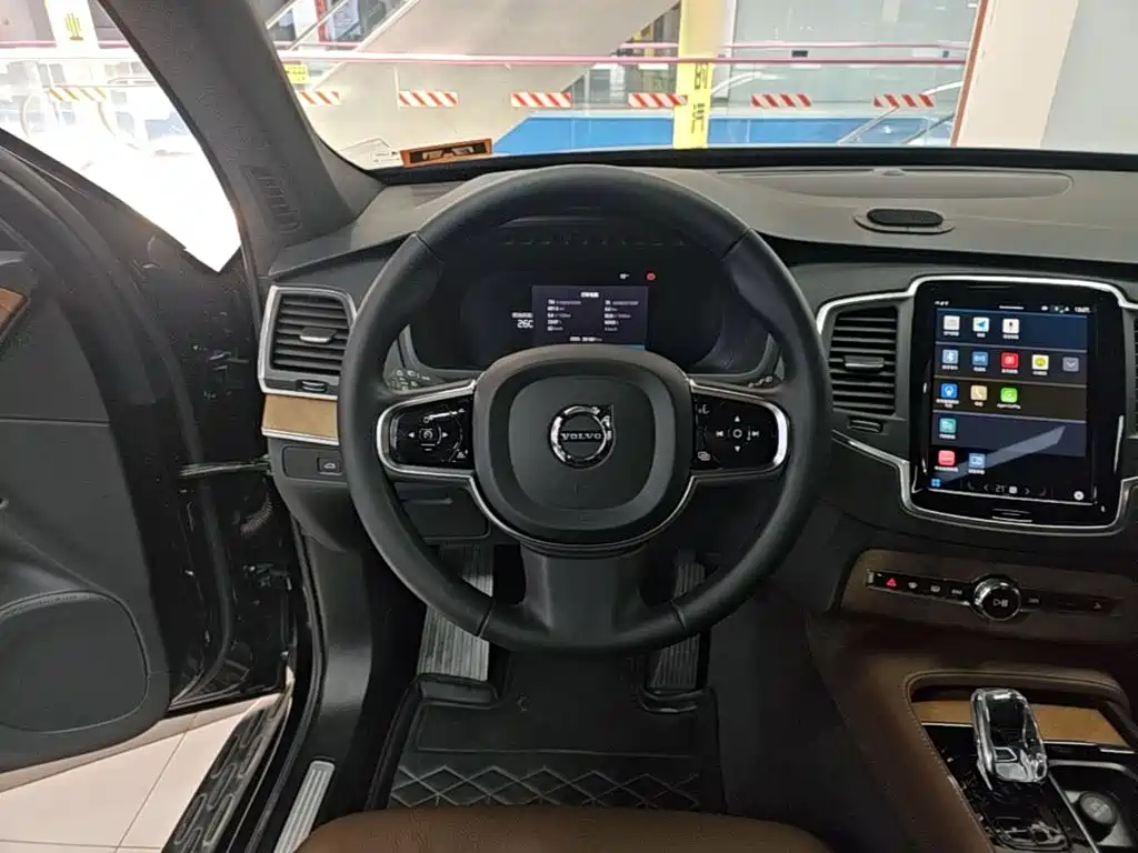 Volvo XC90 2024