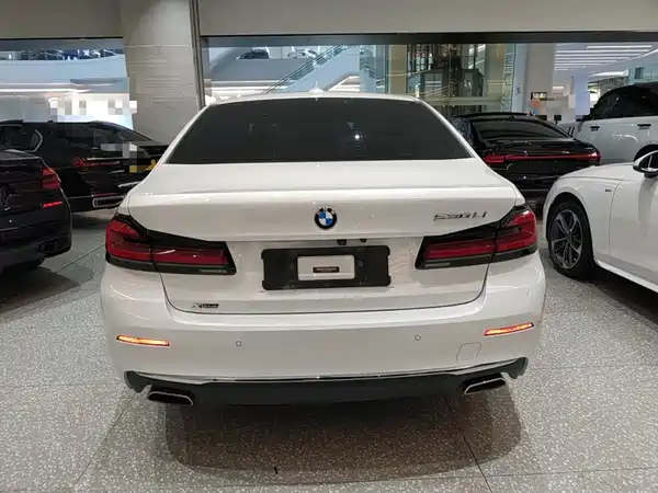BMW 5 Series 2022