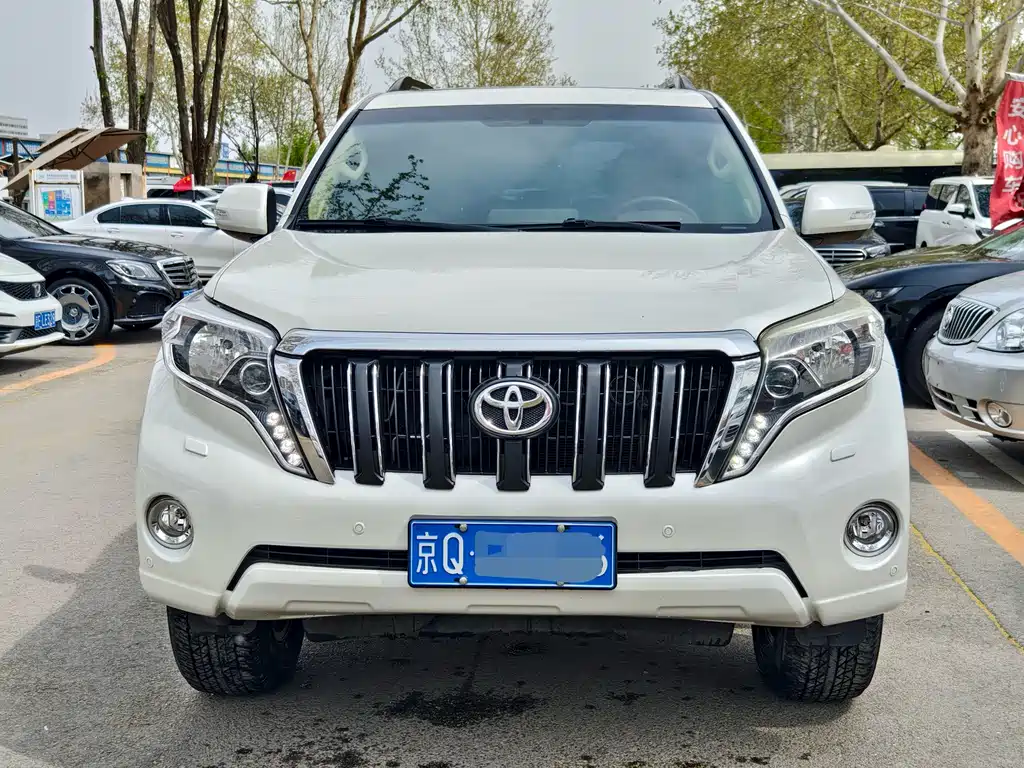 Toyota Prado 2016 — фото 2