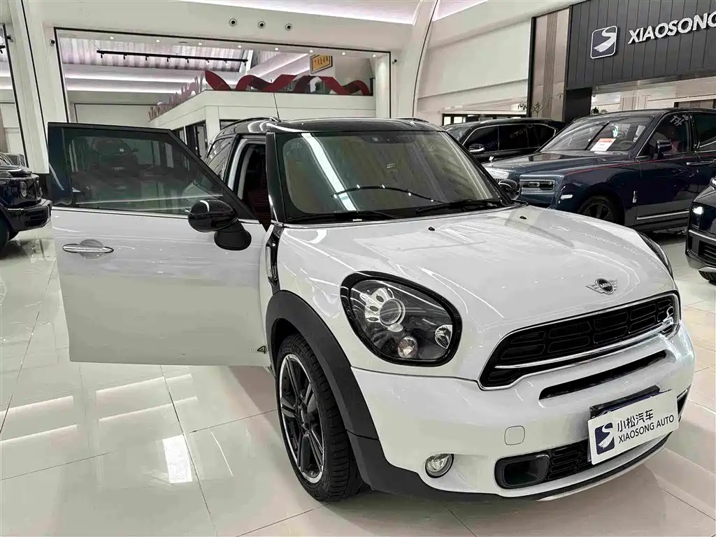MINI Countryman 2016