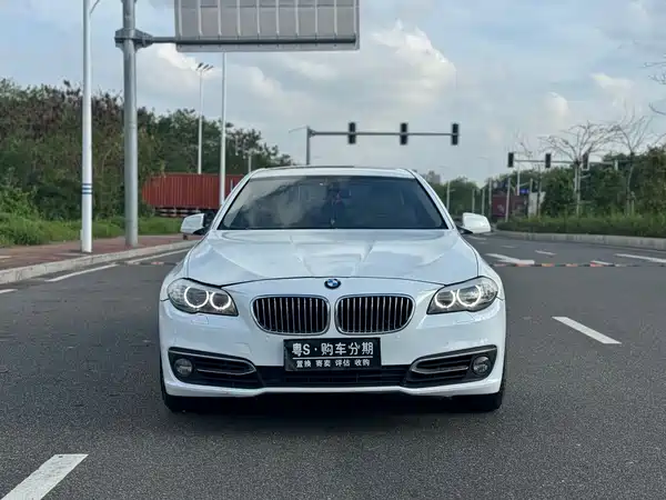 BMW 5 Series 2011