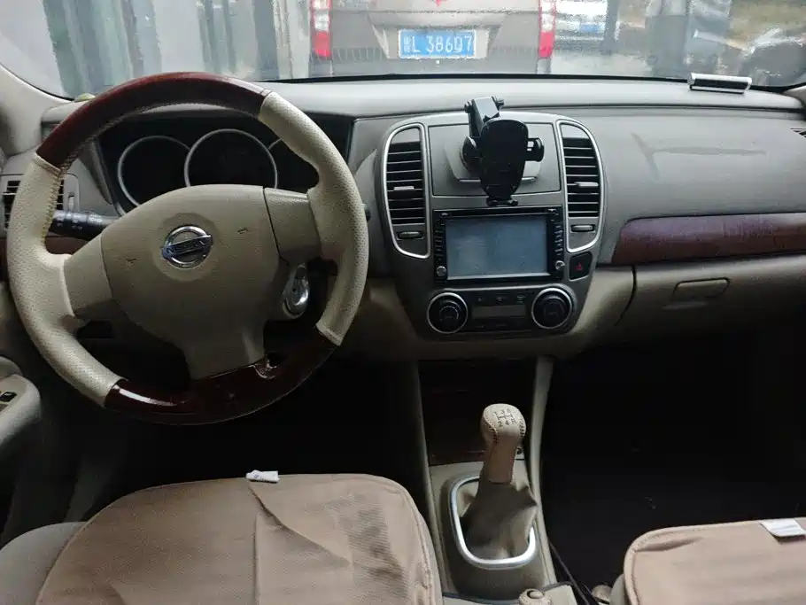 Nissan Sylphy 2011 — фото 11