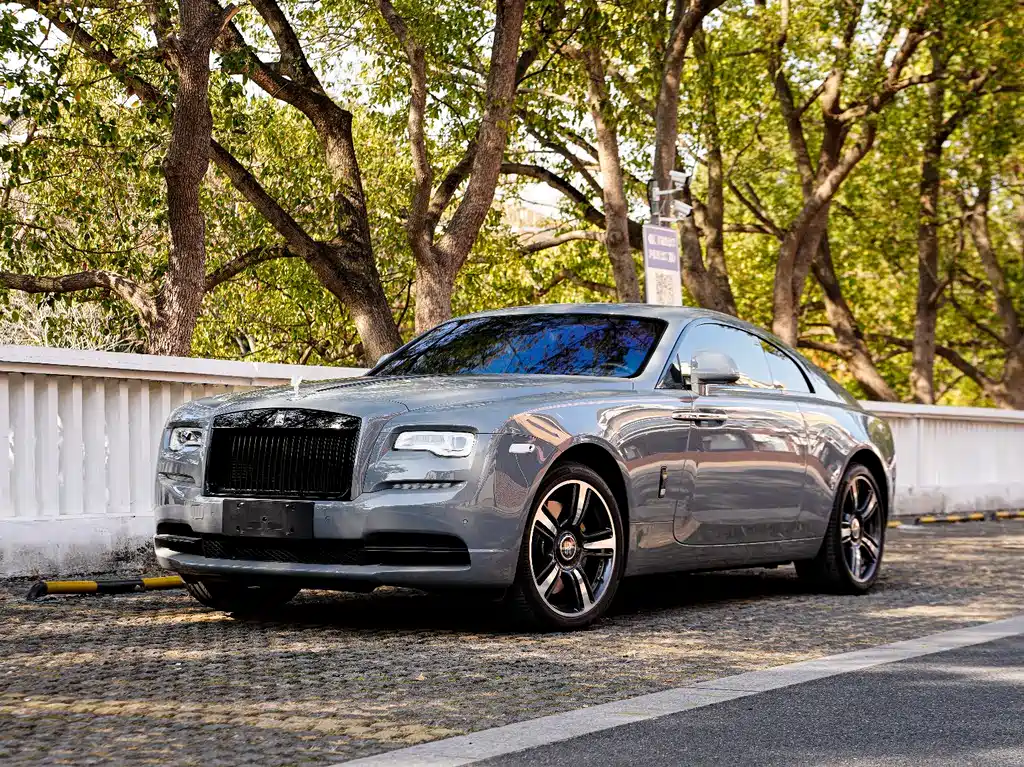 Rolls-Royce Wraith 2023 — фото 1