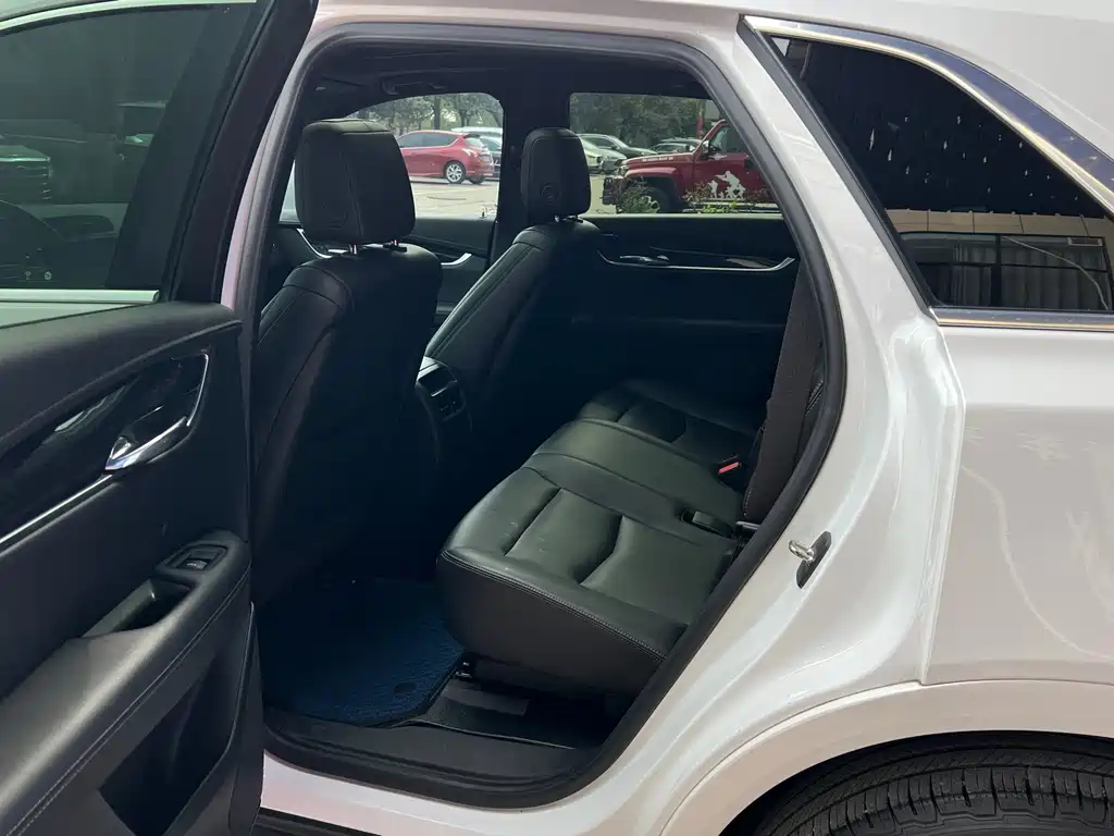 Cadillac XT5 2021 — фото 15
