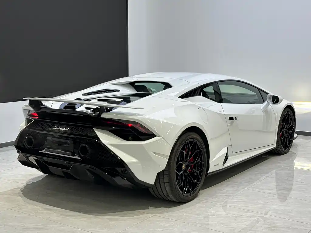 Lamborghini Huracán 2025 — фото 6