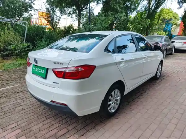 Changan Yuexiang V7 2017