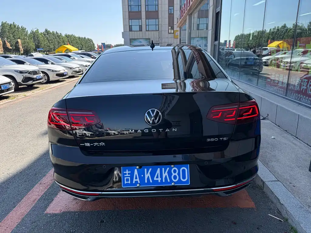 Volkswagen Magotan 2026