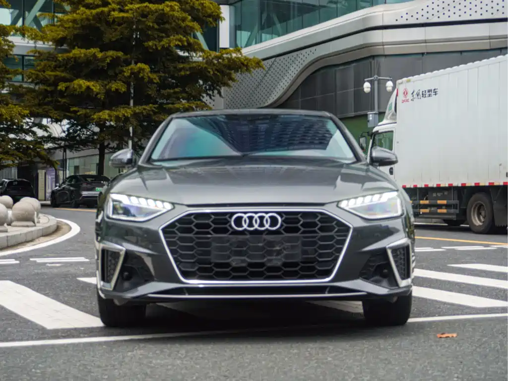 Audi A4L 2020