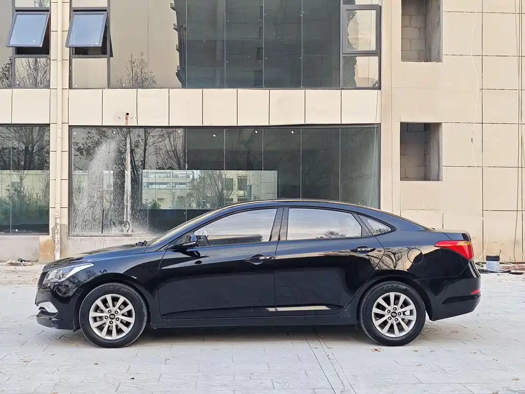 Hyundai Mistra 2014 — фото 4
