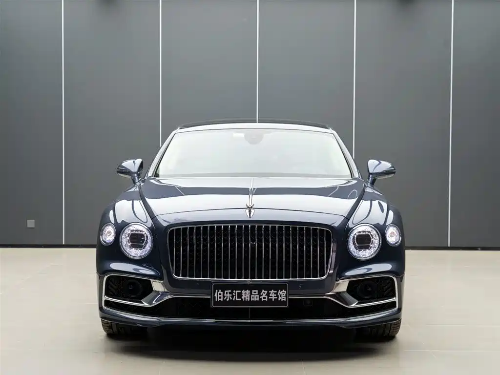 Bentley Flying Spur 2020 — фото 3