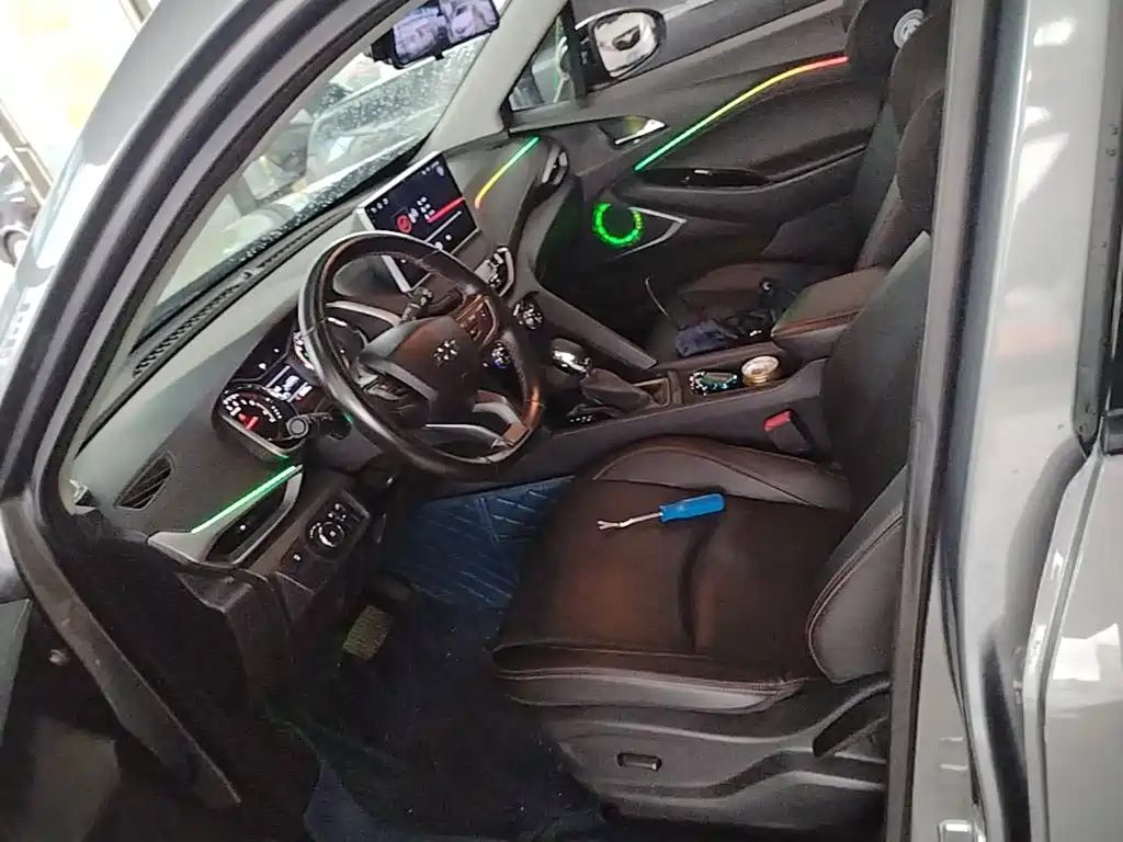 Chevrolet Volando 2018 — фото 15