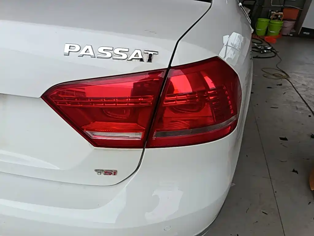 Volkswagen Passat 2014 — фото 8