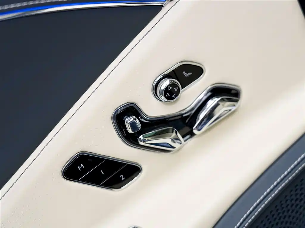 Bentley Flying Spur 2020 — фото 16
