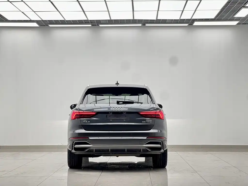 Audi Q3 2022 — фото 14
