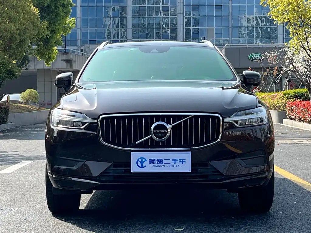 Volvo XC60 2019 — фото 2
