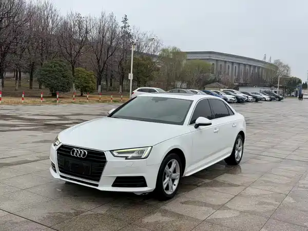 Audi A4L 2017