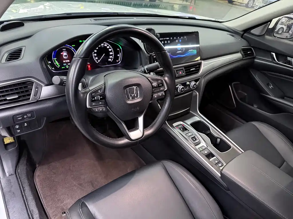 Honda Accord 2022 — фото 16