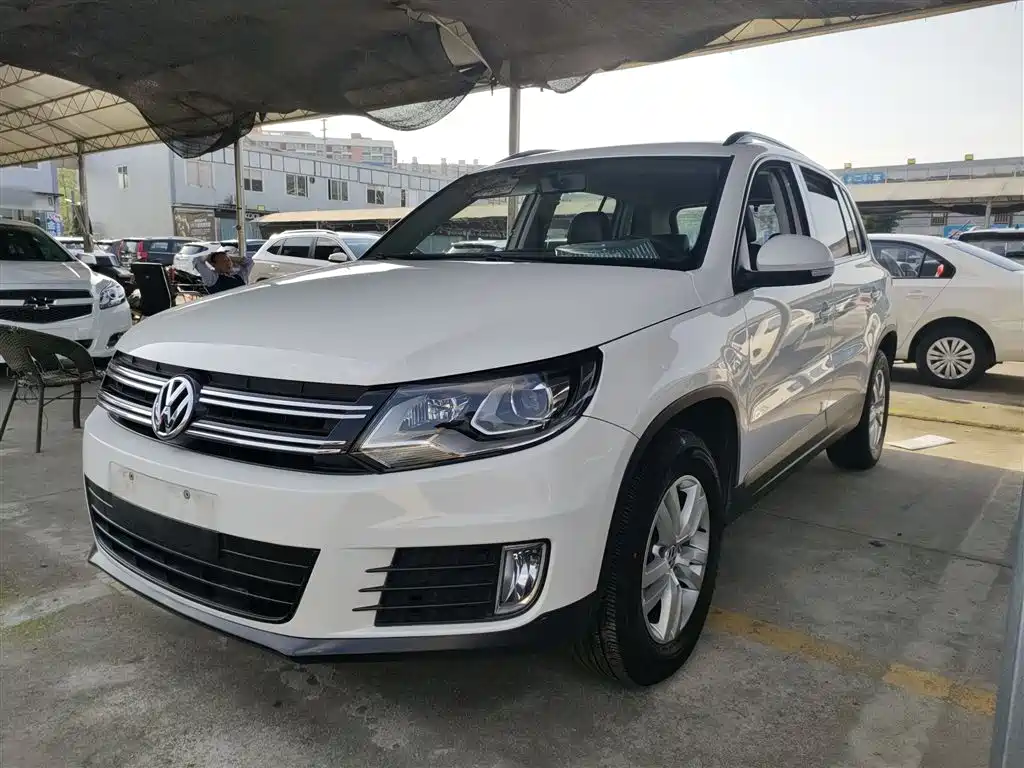 Volkswagen Tiguan 2015 — фото 2