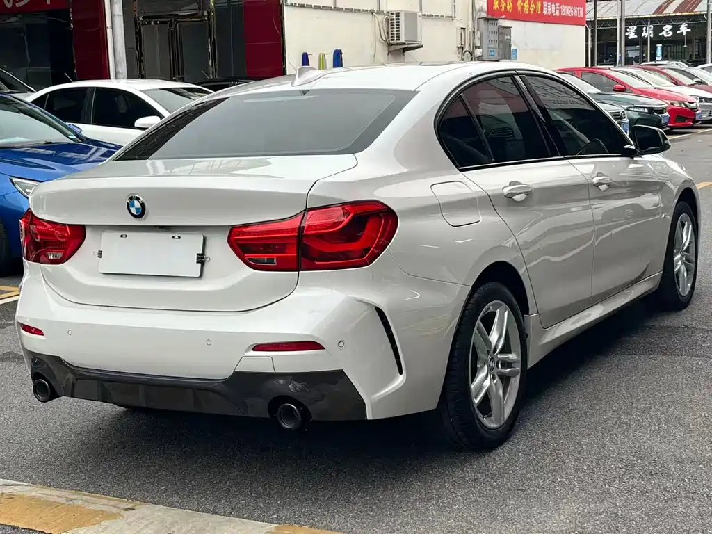 BMW 1 Series 2022