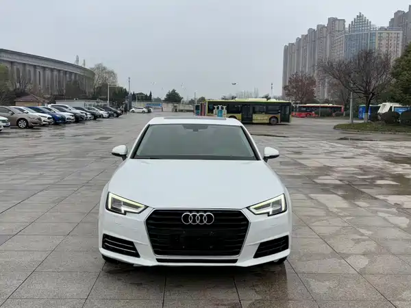 Audi A4L 2017