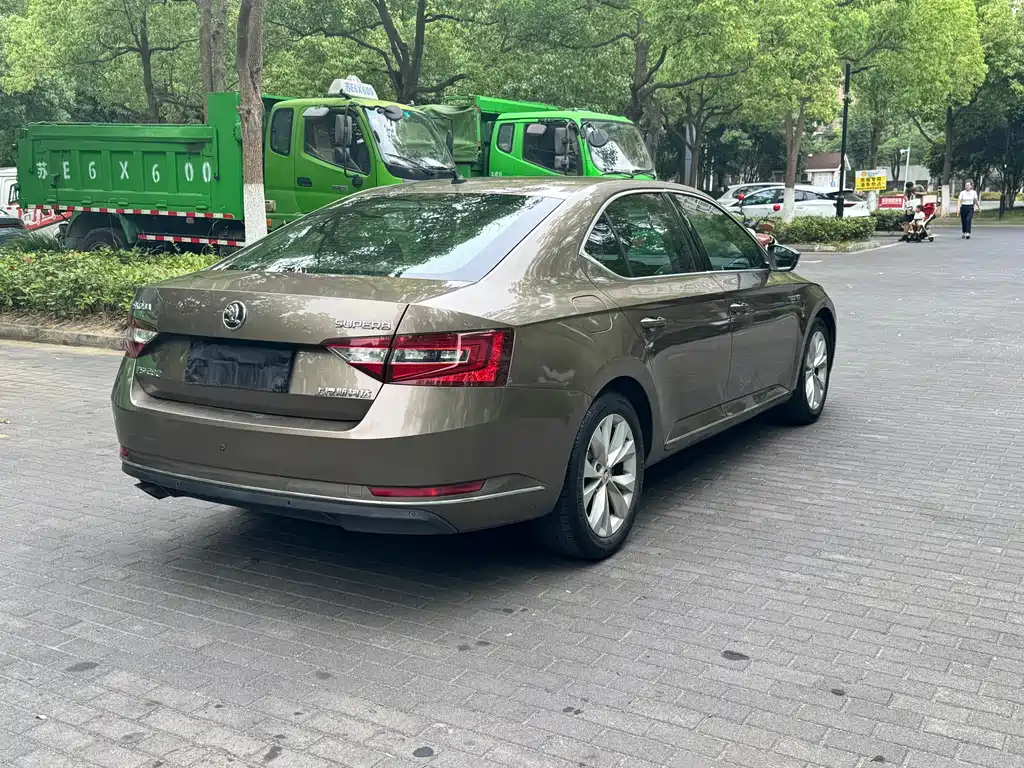 Skoda Speedy 2016 — фото 15