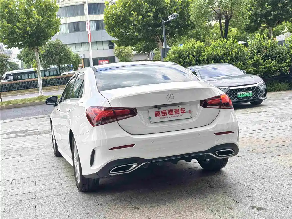 Mercedes-Benz A-Class 2022 — фото 9