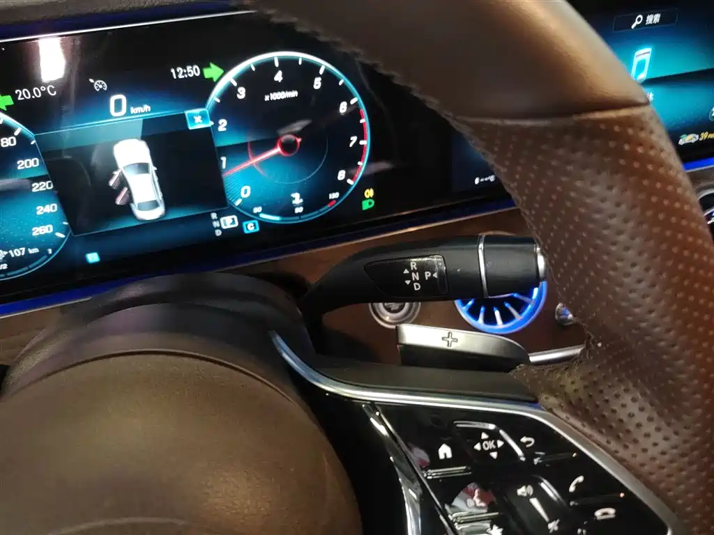 Mercedes-Benz E-Class 2020 — фото 14