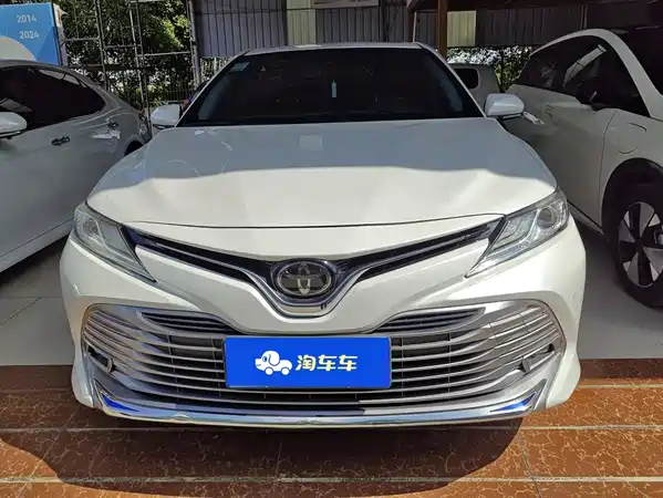 Toyota Camry 2021