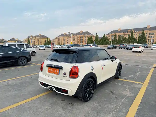 MINI MINI 2014