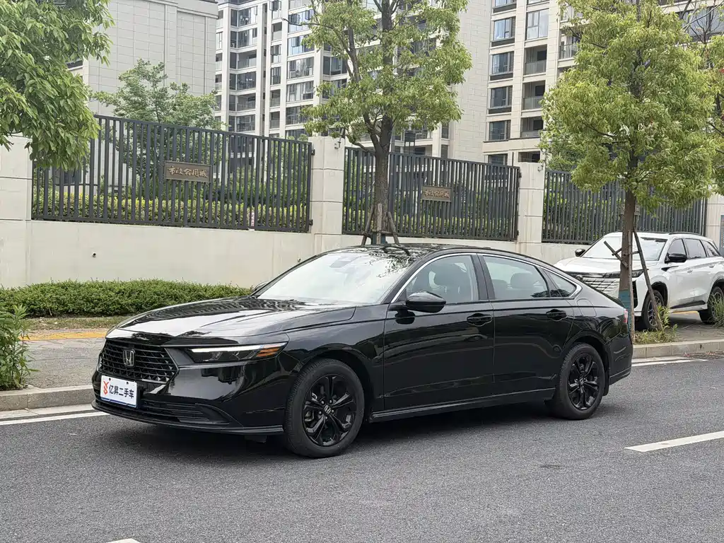 Honda Accord 2025 — фото 1