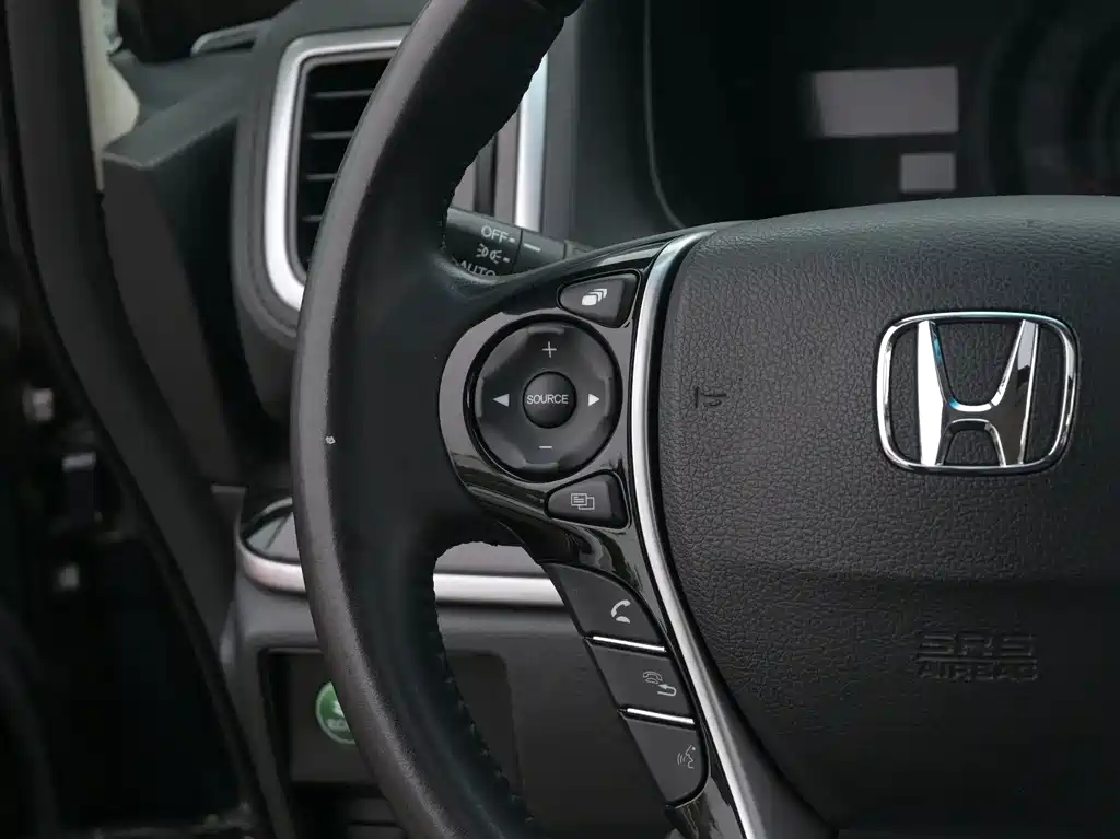 Honda Odyssey 2016 — фото 15
