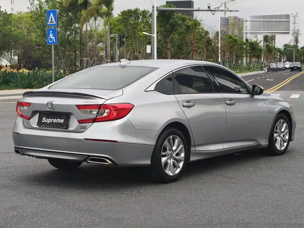 Honda Accord 2020 — фото 12